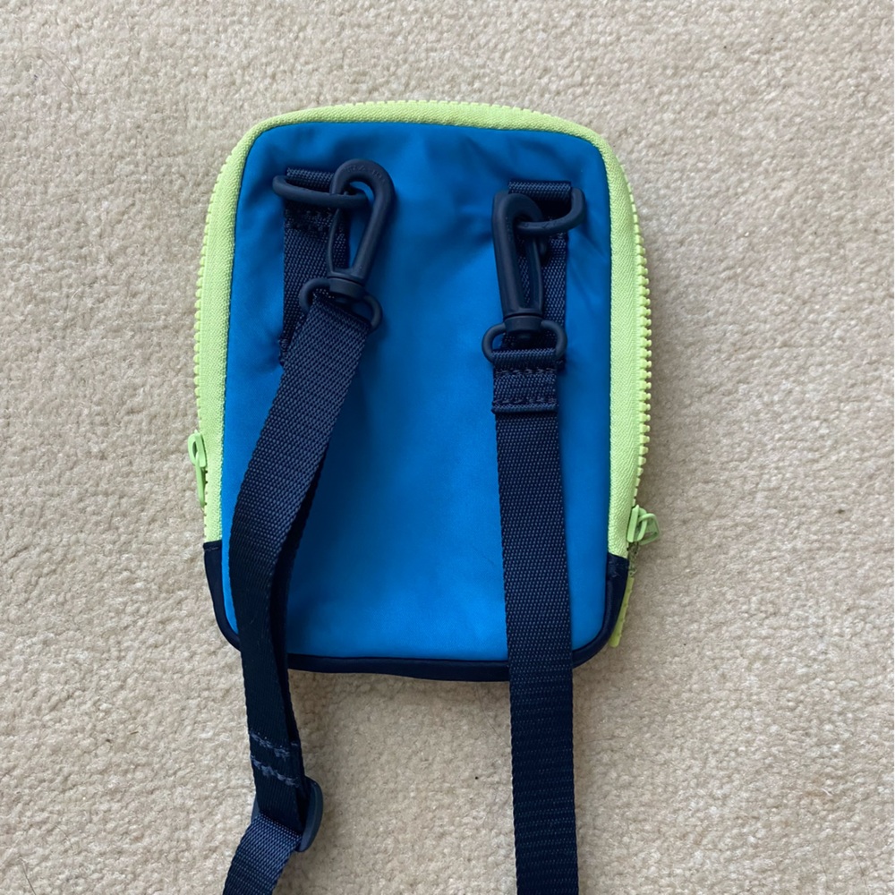 Lululemon Athletica Easy Access Crossbody Bag Blue Neon Green Belt Bag Unisex - Picture 7 of 7